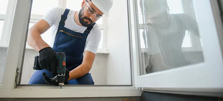 Replace Broken Window Pane in Barrie, ON